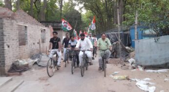 পৌরসভা এলাকায় অভিনব সাইকেল র‍্যালির মাধ্যমে প্রচার করলো তৃণমূল